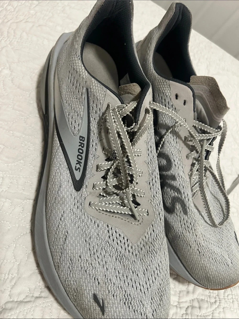 Brooks Men's Athletic Running Shoes - Light Gray with Black Accents